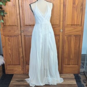 Chic Backless White Lace Halter Maxi Dress M C457